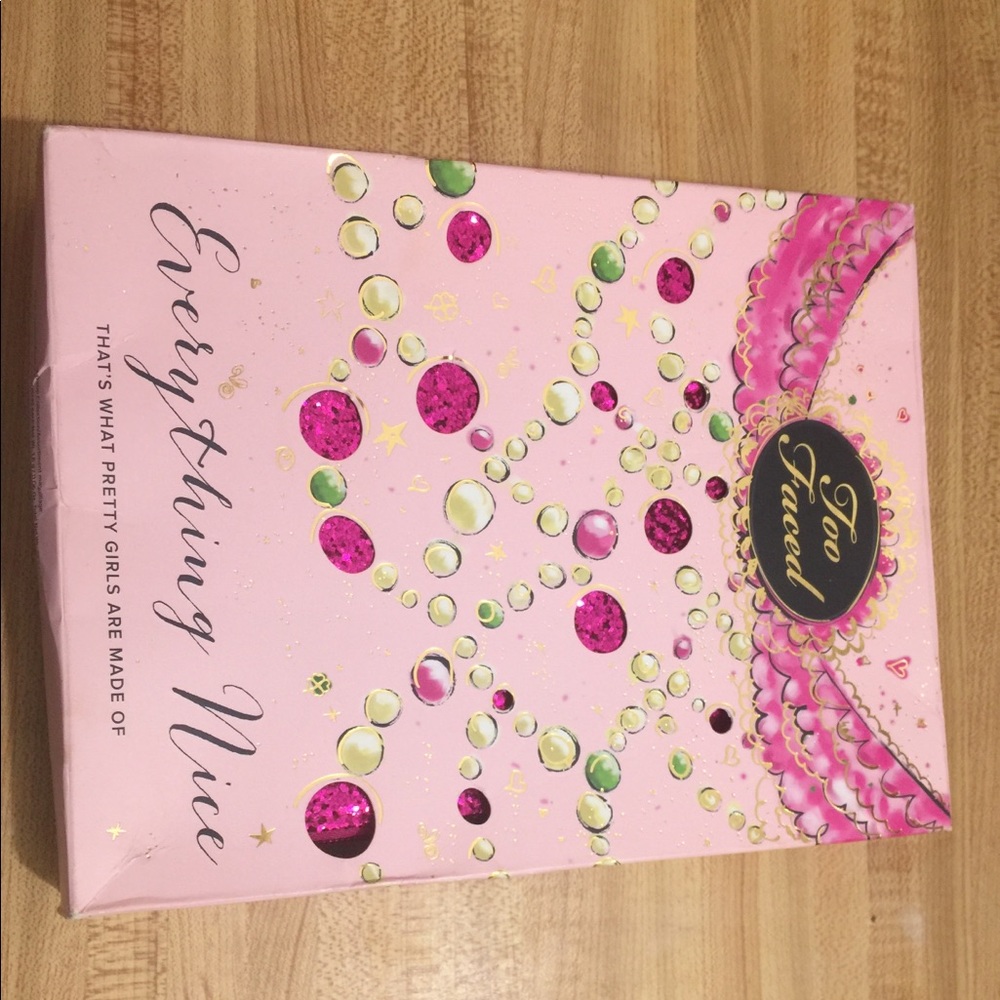 Too Faced Everything Nice palette